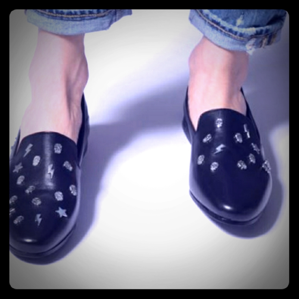 Black shoes
